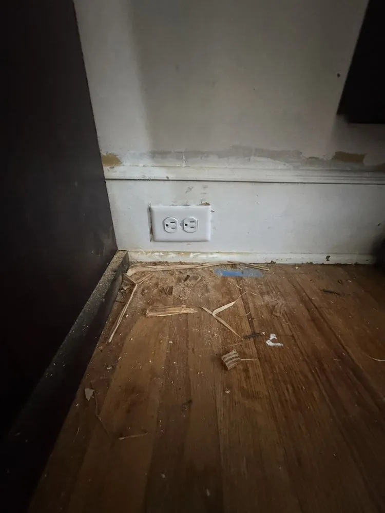 Slide of Lee Company