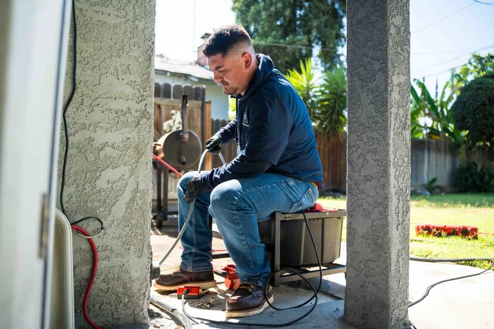 Slide of Lee's Air, Plumbing , Heating & Roofing