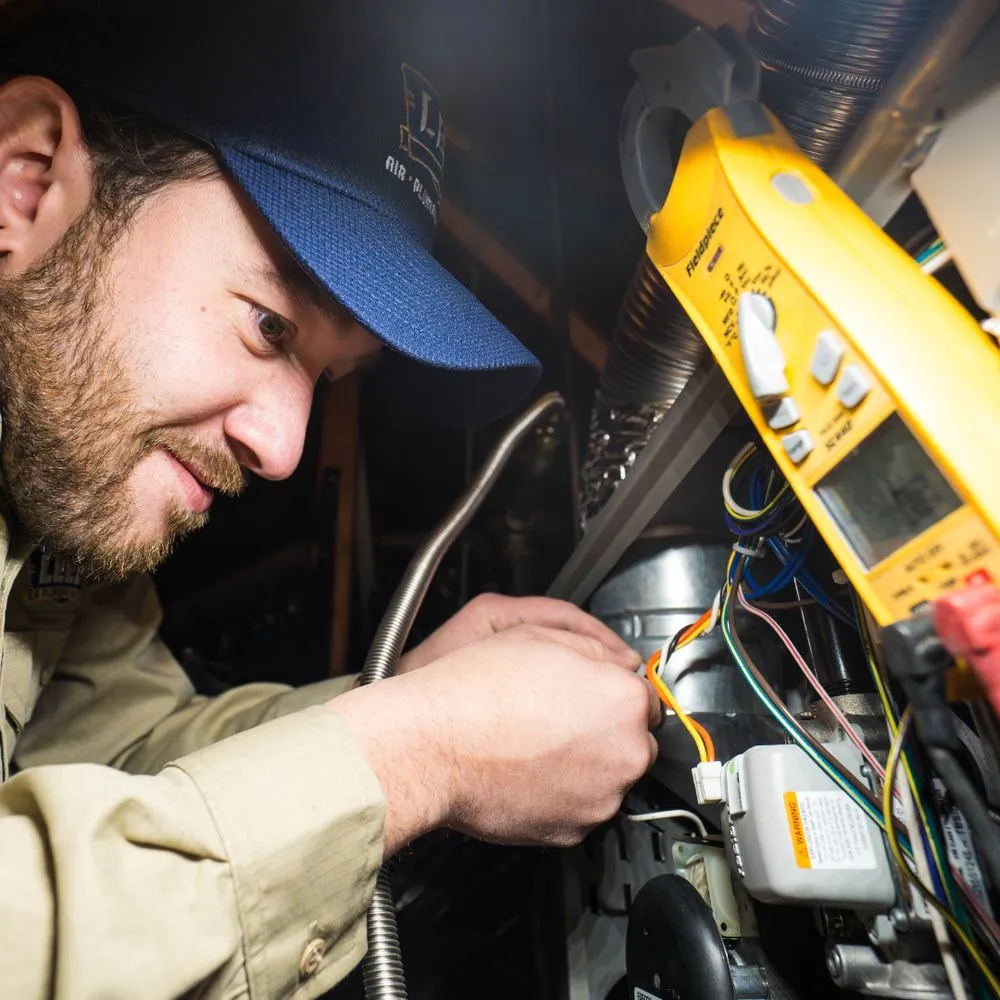 Slide of Lee's Air Plumbing & Heating