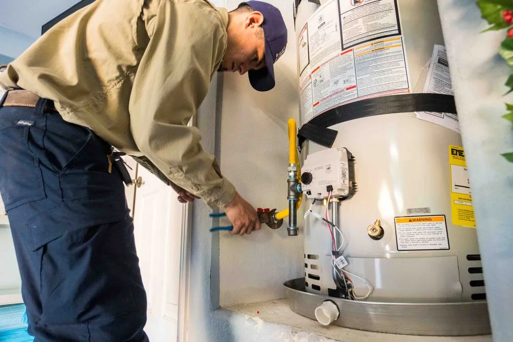 Slide of Lee's Air Plumbing & Heating