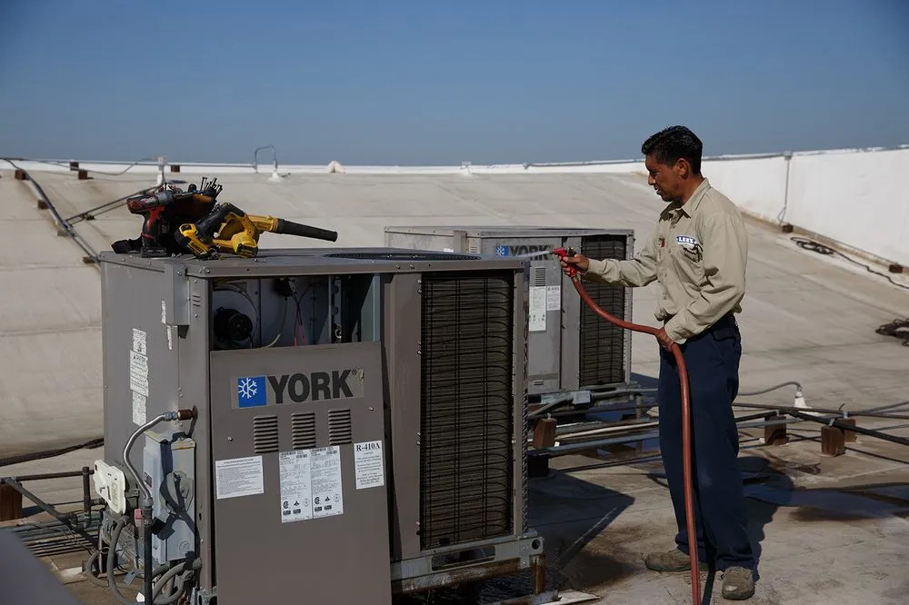 Slide of Lee's Air, Plumbing, Heating, & Roofing