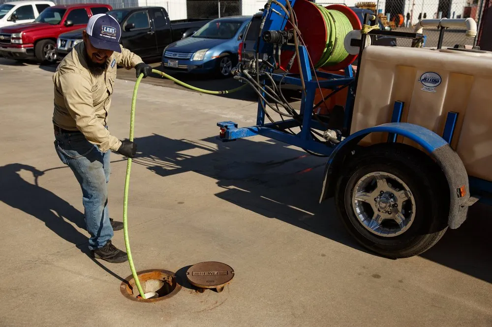 Slide of Lee's Air, Plumbing, Heating, & Roofing