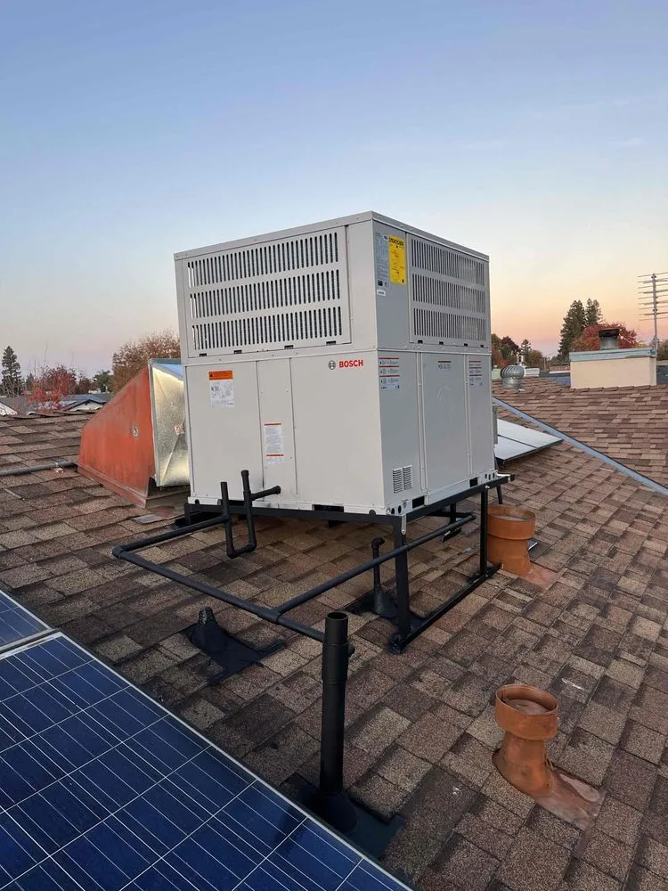 Slide of Lee's Air, Plumbing, Heating, & Roofing