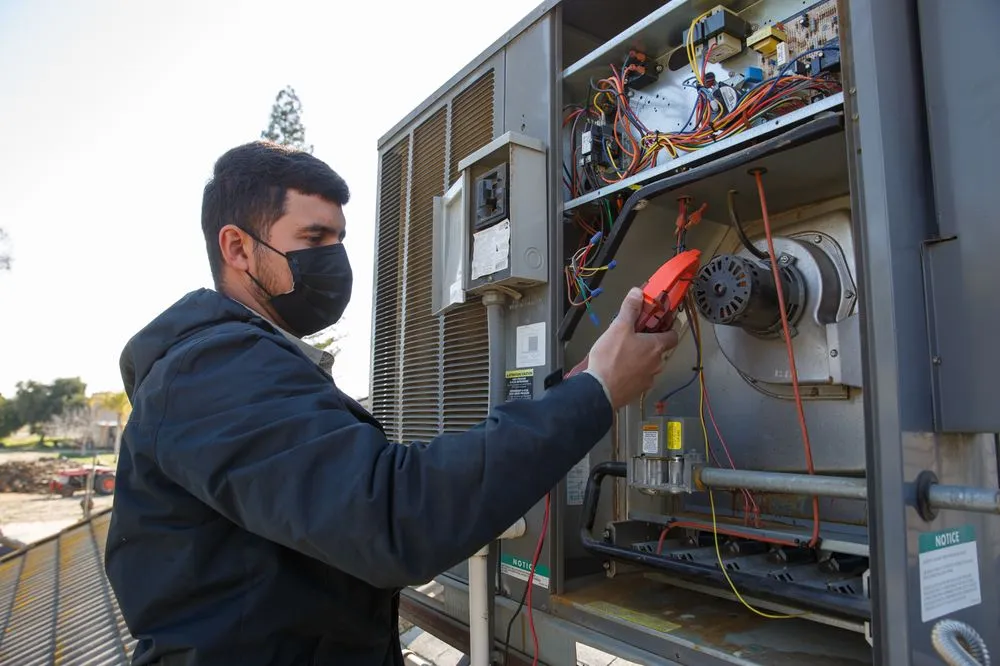 Slide of Lee's Air, Plumbing, Heating, & Roofing