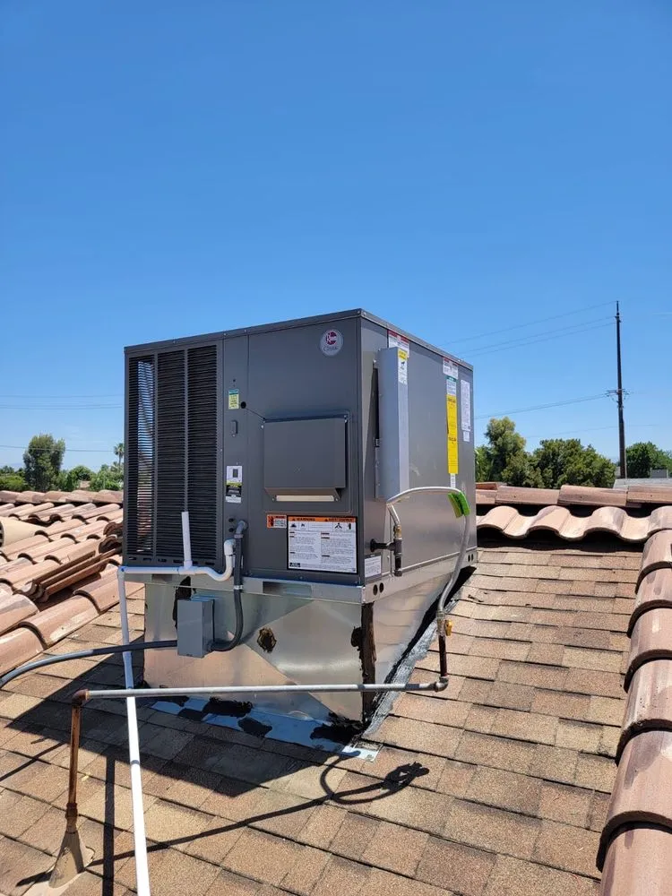 Professional air conditioning service near you in Tarzana, CA by Lee's HVAC