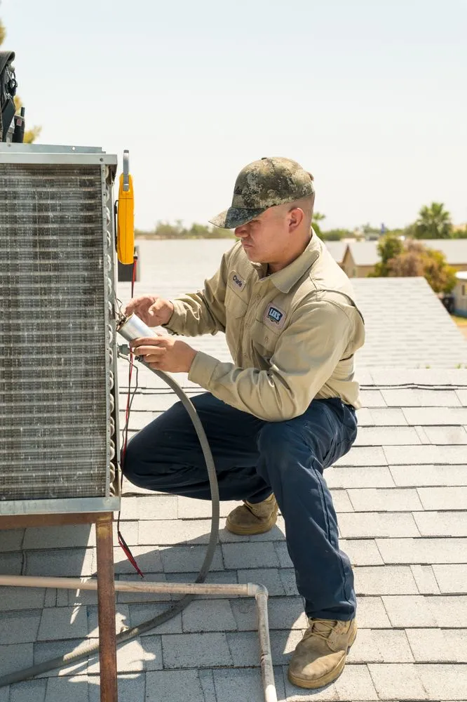 Slide of Lee's Plumbing & Air