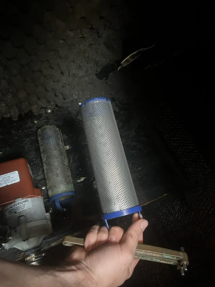 Slide of Lee’s pros