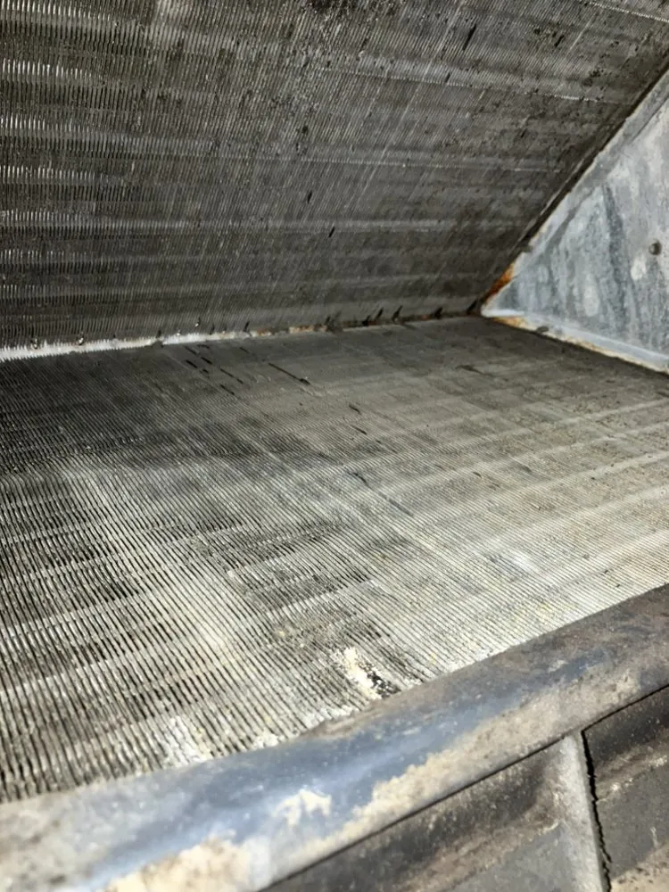 Slide of Legend Airy AC