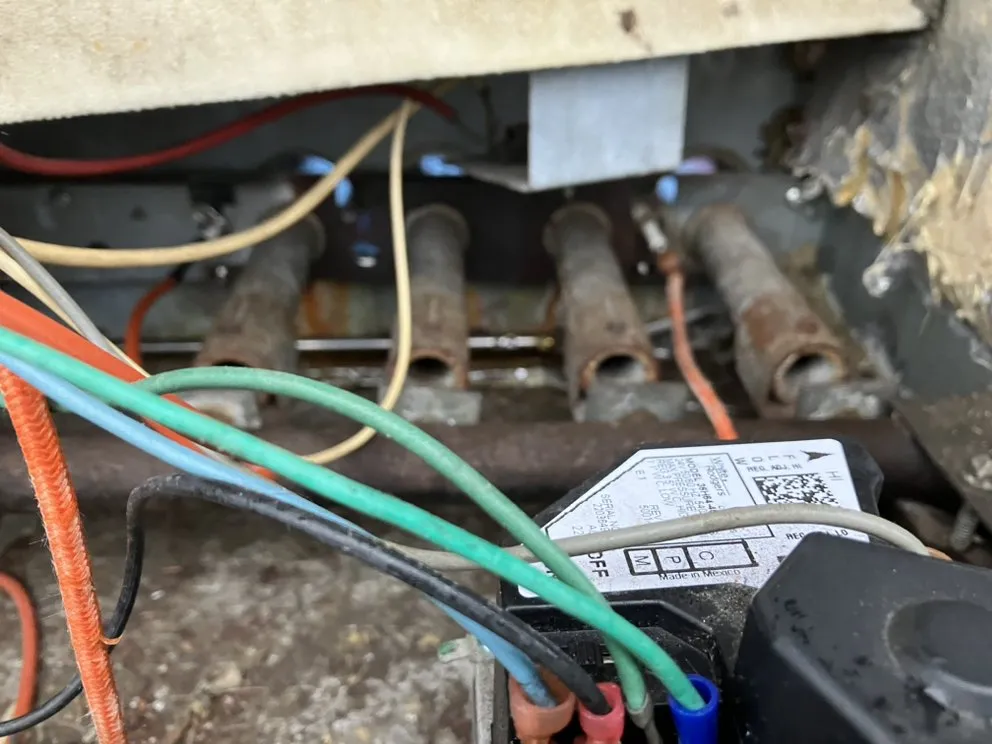 Slide of Legend Airy AC