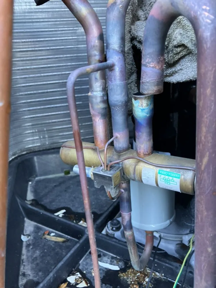 Slide of Legend Airy AC