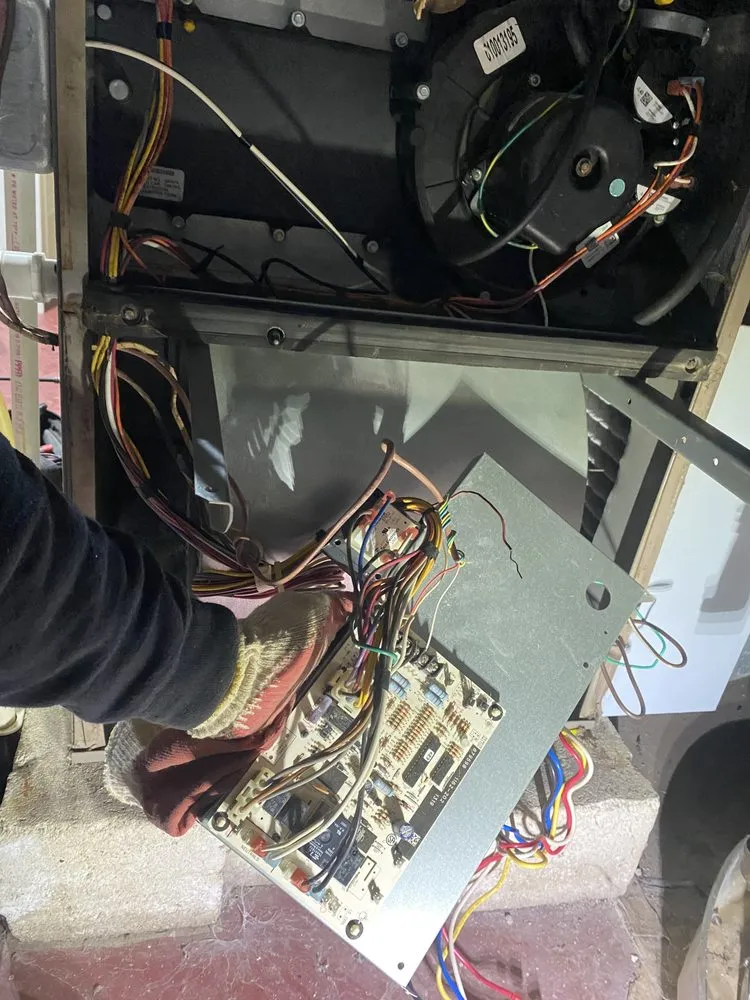 Slide of Leo Air Solutions