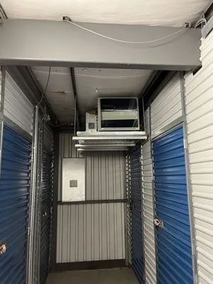 Leons Heating and Cooling Logo