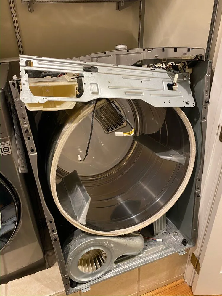 Slide of Leo's Company