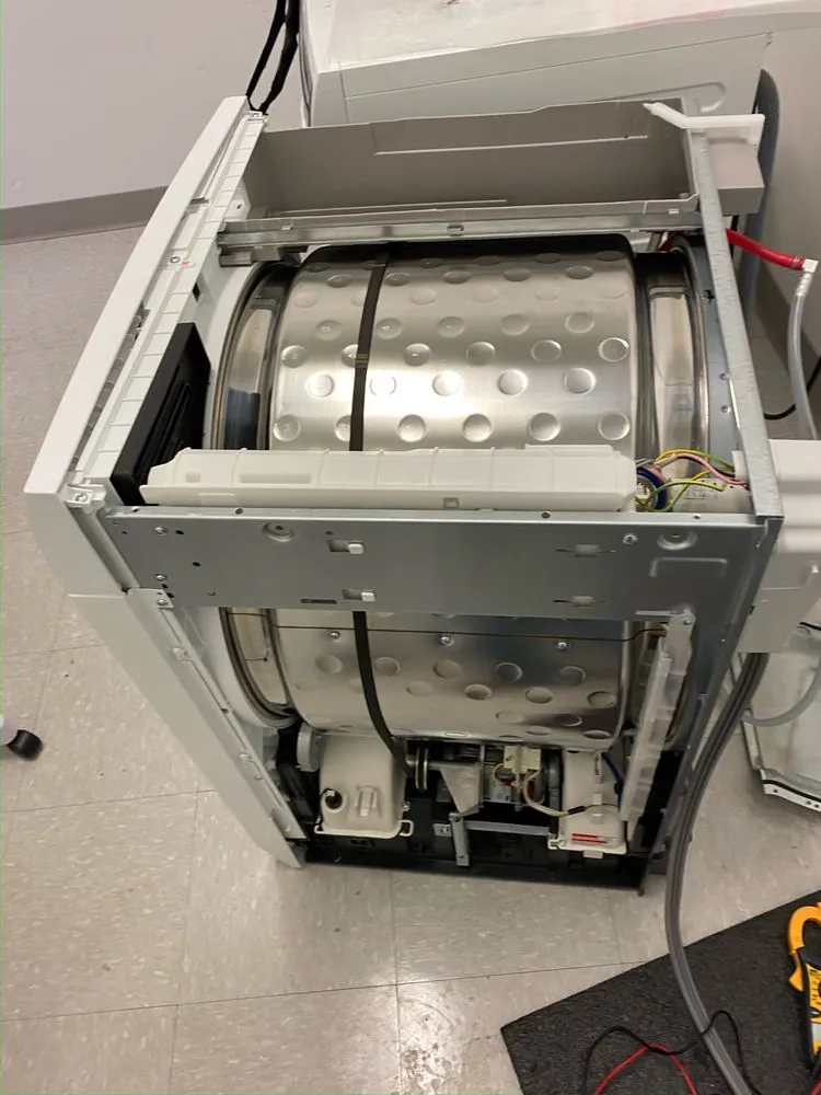 Slide of Leo's Company