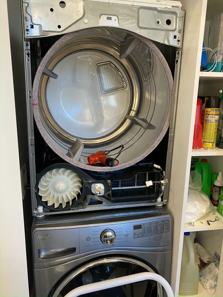 Slide of Leo's Company