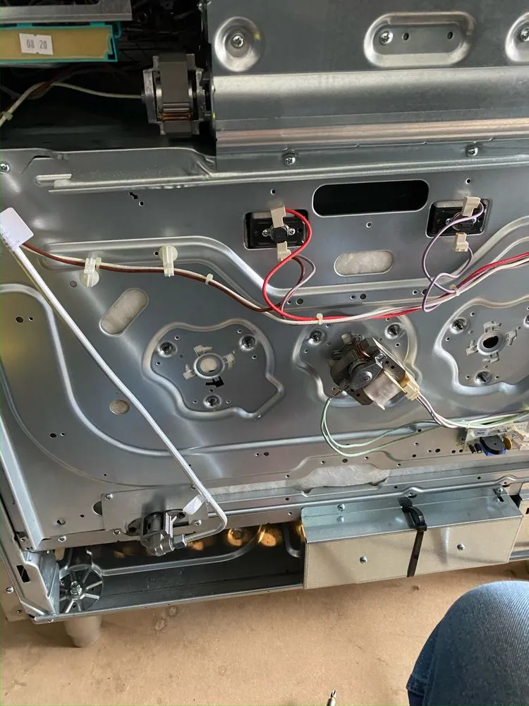 Slide of Leo's Company