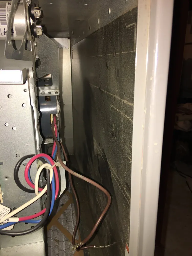 Slide of Leslie Heating Cooling Plumbing, & Electric