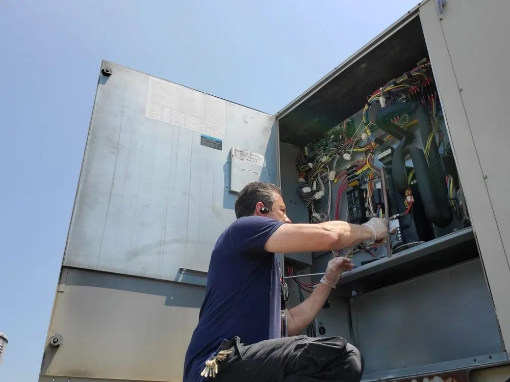 Slide of Lexus heating and cooling