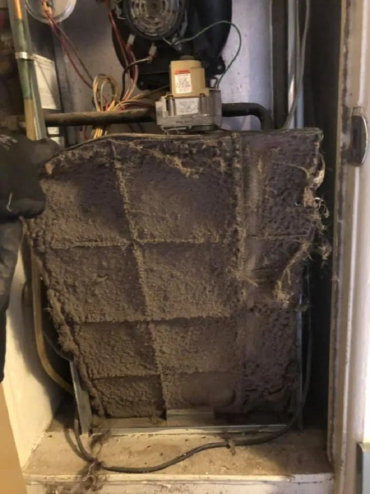 Slide of Leyva Refrigeration