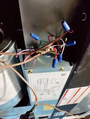 Leyvas Handyman Logo