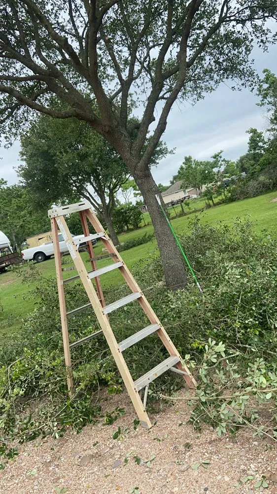 Slide of L&G landscaping