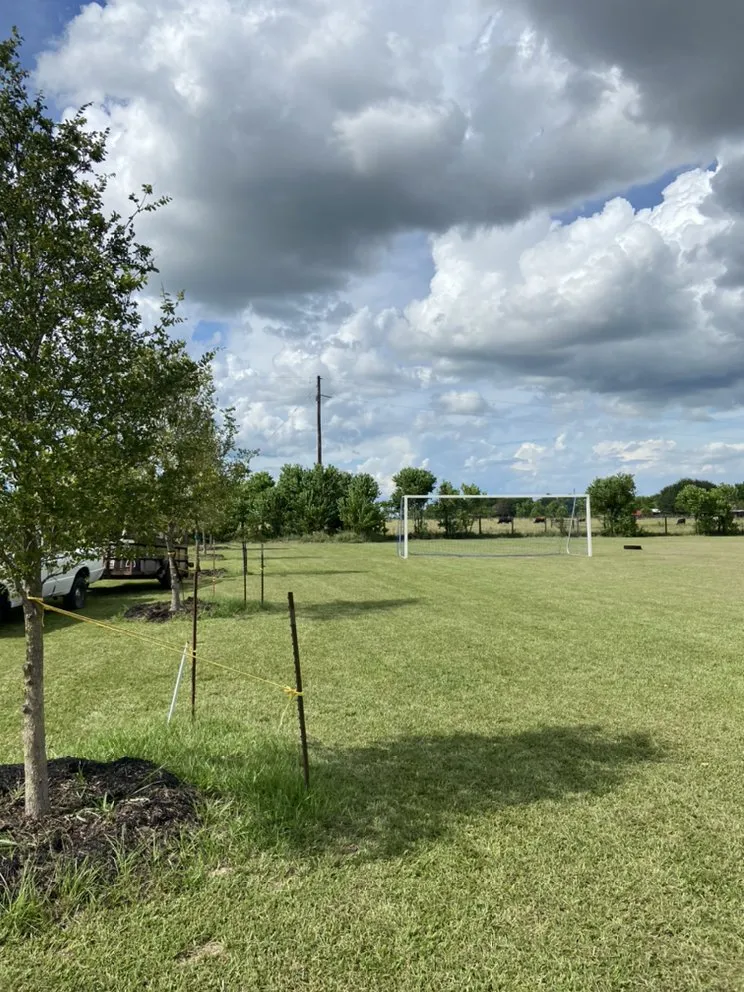 Slide of L&G landscaping