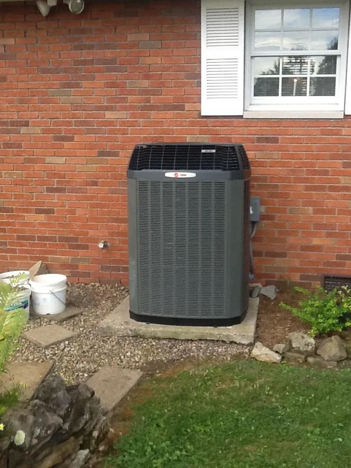 Emergency air conditioning tune-up experts serving Chesapeake, OH - Liberty Air Technicians