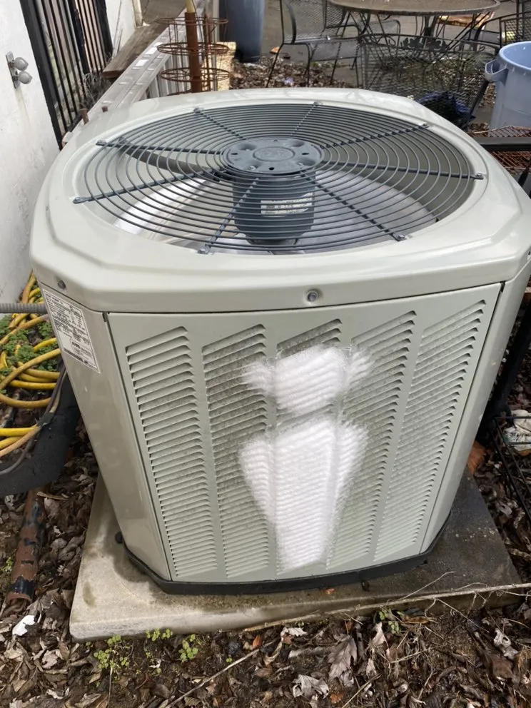 Slide of Lindo’s heating & Cooling service