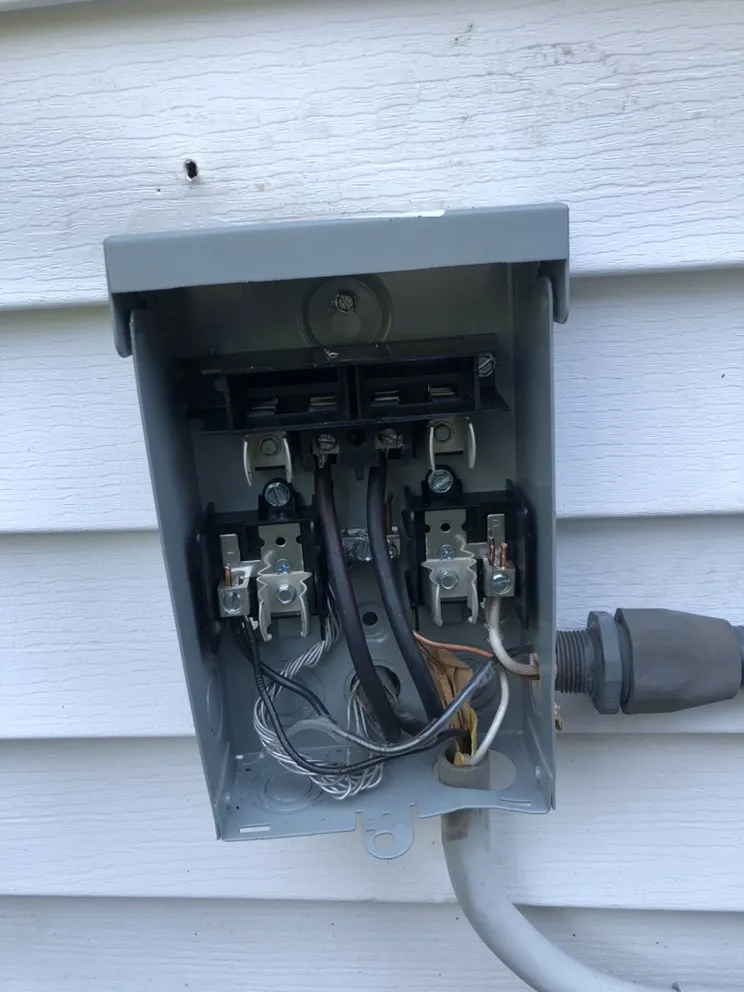 Slide of Lindo’s heating & Cooling service