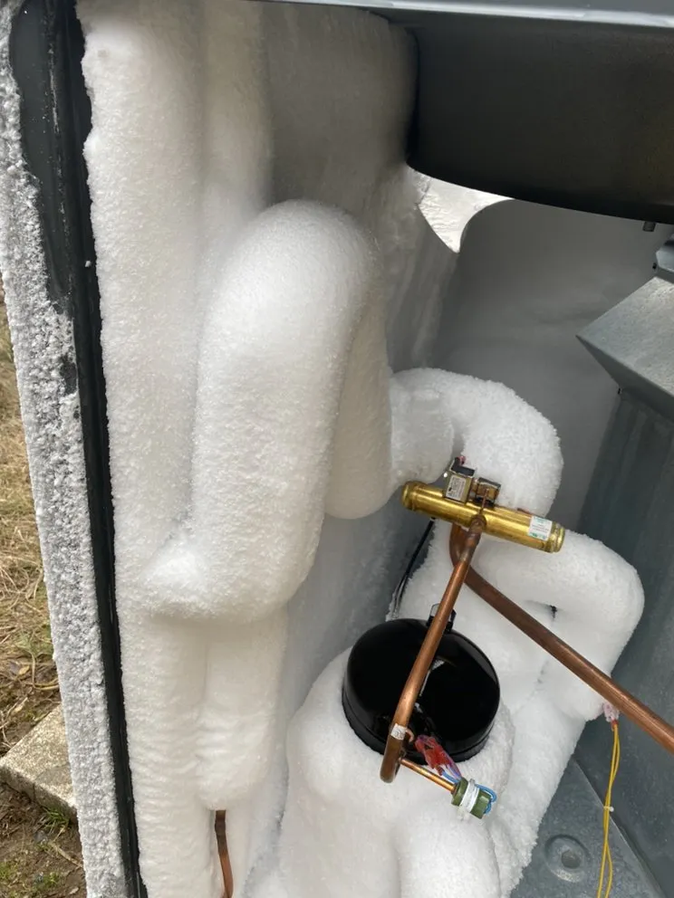 Slide of Lindo’s heating & Cooling service