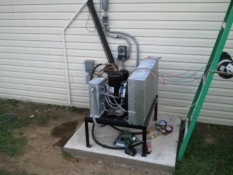 Slide of Lindsey's Service Company