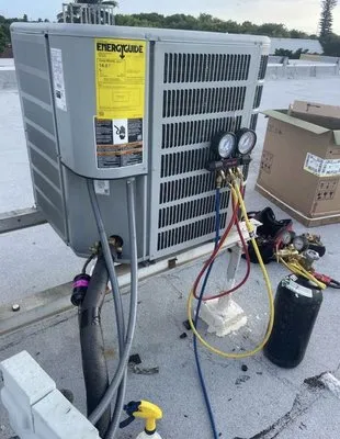 Lio service and repair Logo