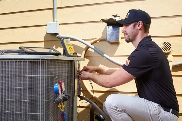 Lion Heating & Air Logo