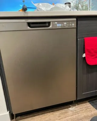 Lion Tech Home Services Logo