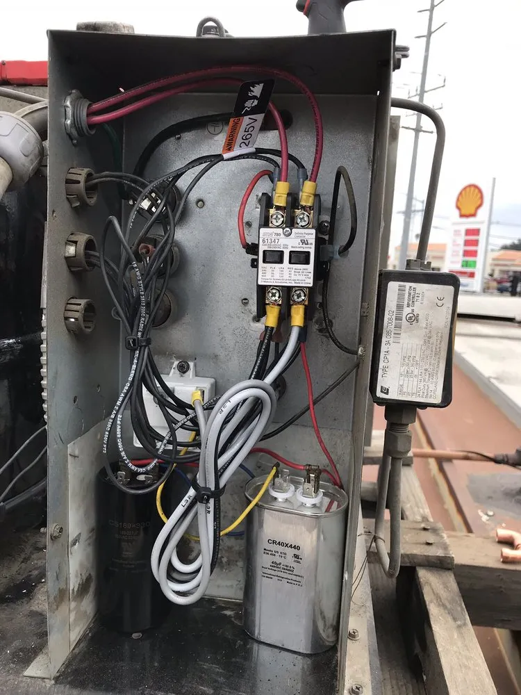 Slide of Lira’s Mechanical