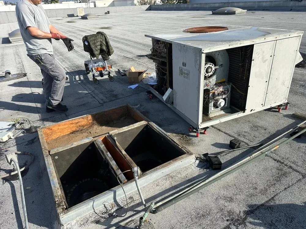 Slide of Liujin Air Conditioning & Heating