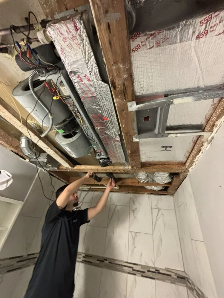 Slide of Livinon Mechanical