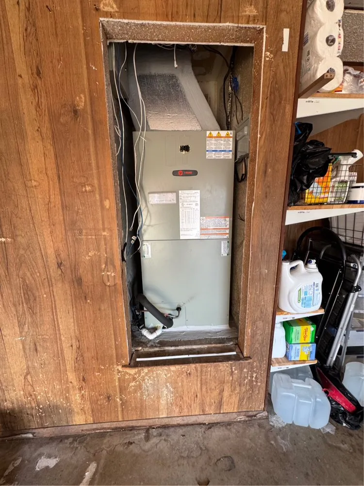 Slide of Livinon Mechanical