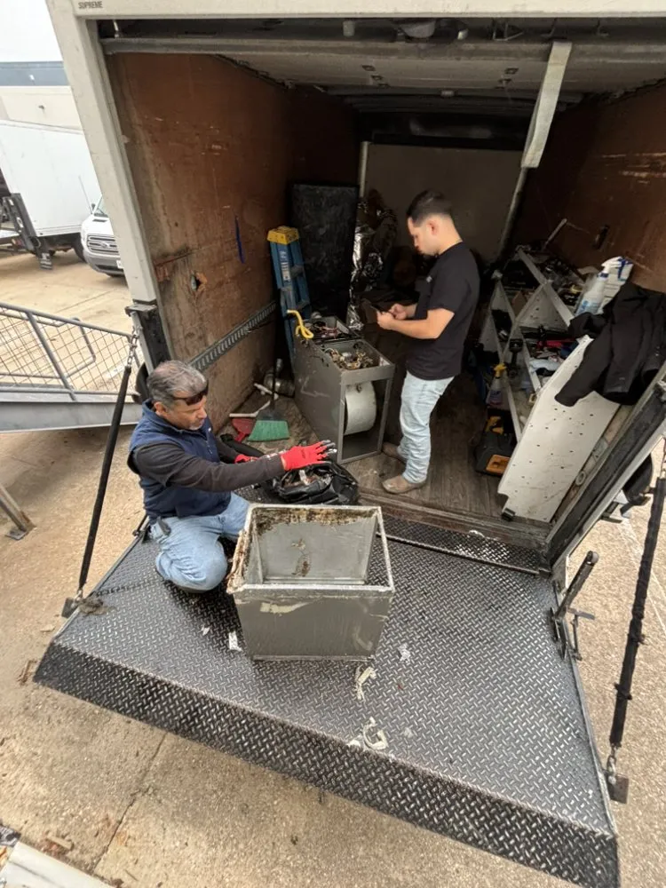 Slide of Livinon Mechanical