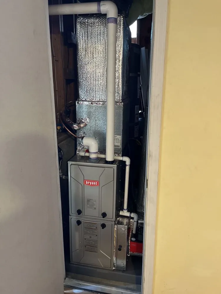 Slide of Lobo Mechanical