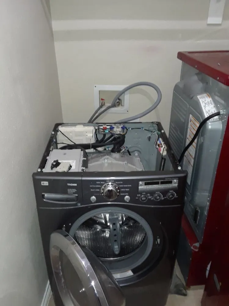 Slide of Lobos Star Appliances