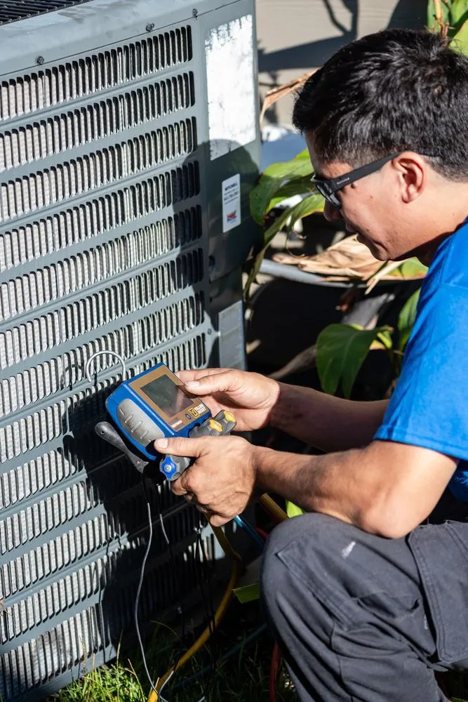 Slide of Local HVAC Expert - Chatsworth