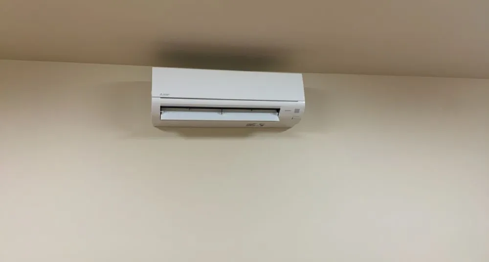 Slide of Lockhart Air Care