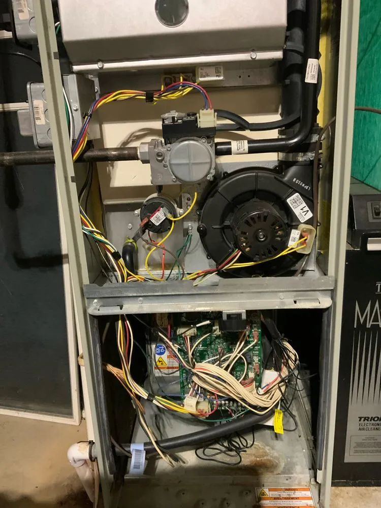 Slide of Loesch Heating & Air Conditioning