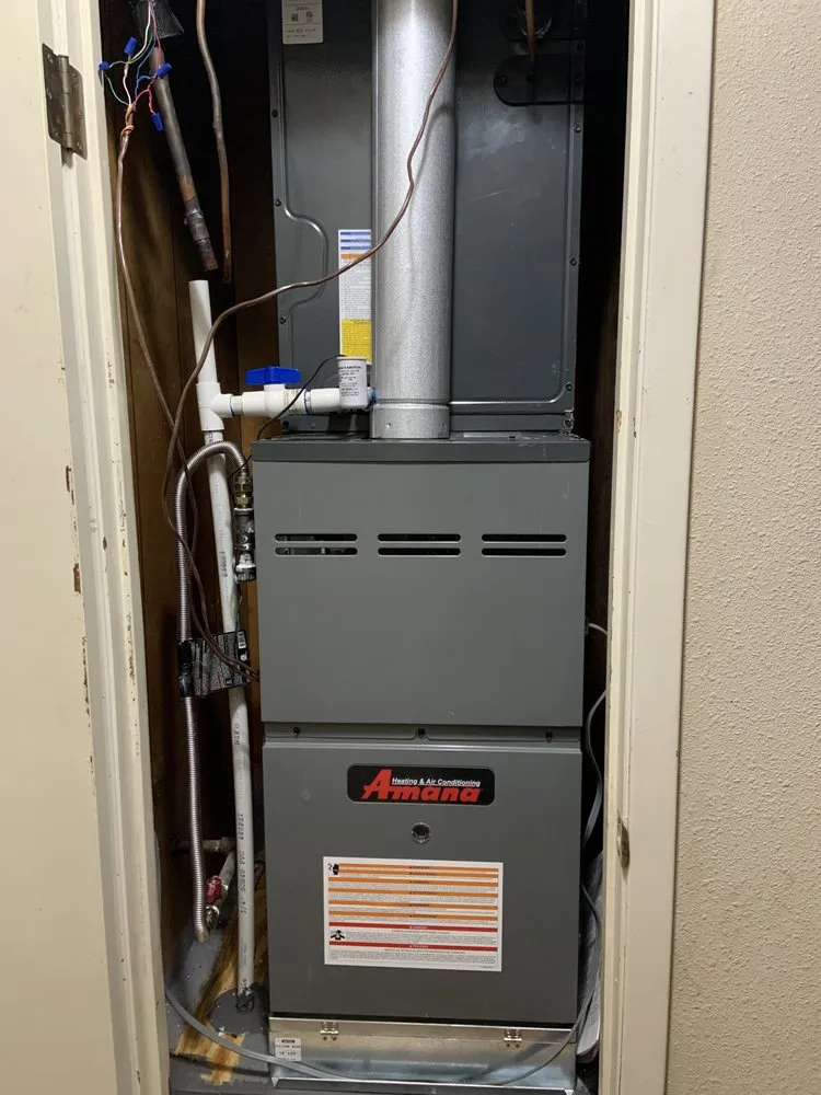 Certified HVAC maintenance experts serving Trenton, TX - LoneStar HVAC Services