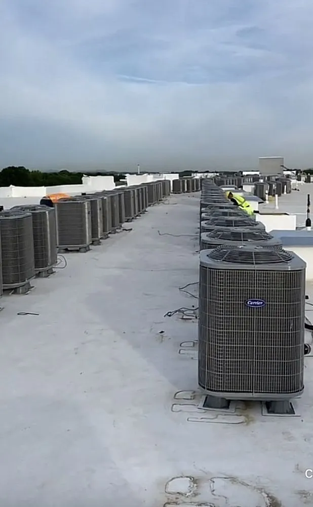 Slide of Los Primos Service HVAC & Cleaning