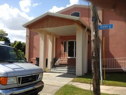 Love's Mechanical Logo