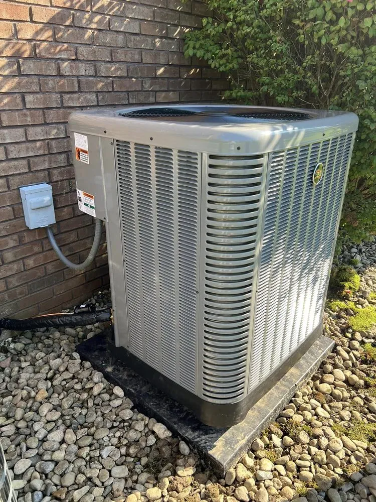 Slide of Lowe Refrigeration