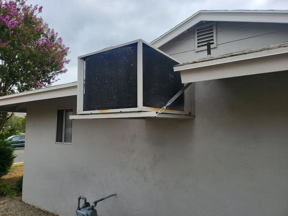 Slide of Lowl Heat & Cool