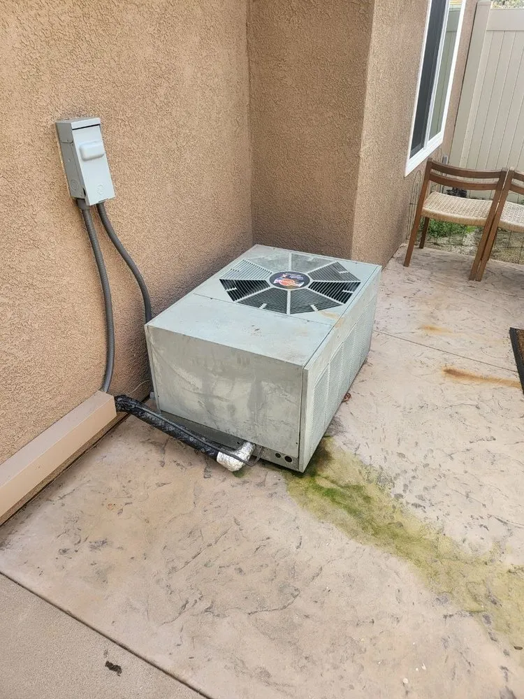 Slide of Lowl Heat & Cool